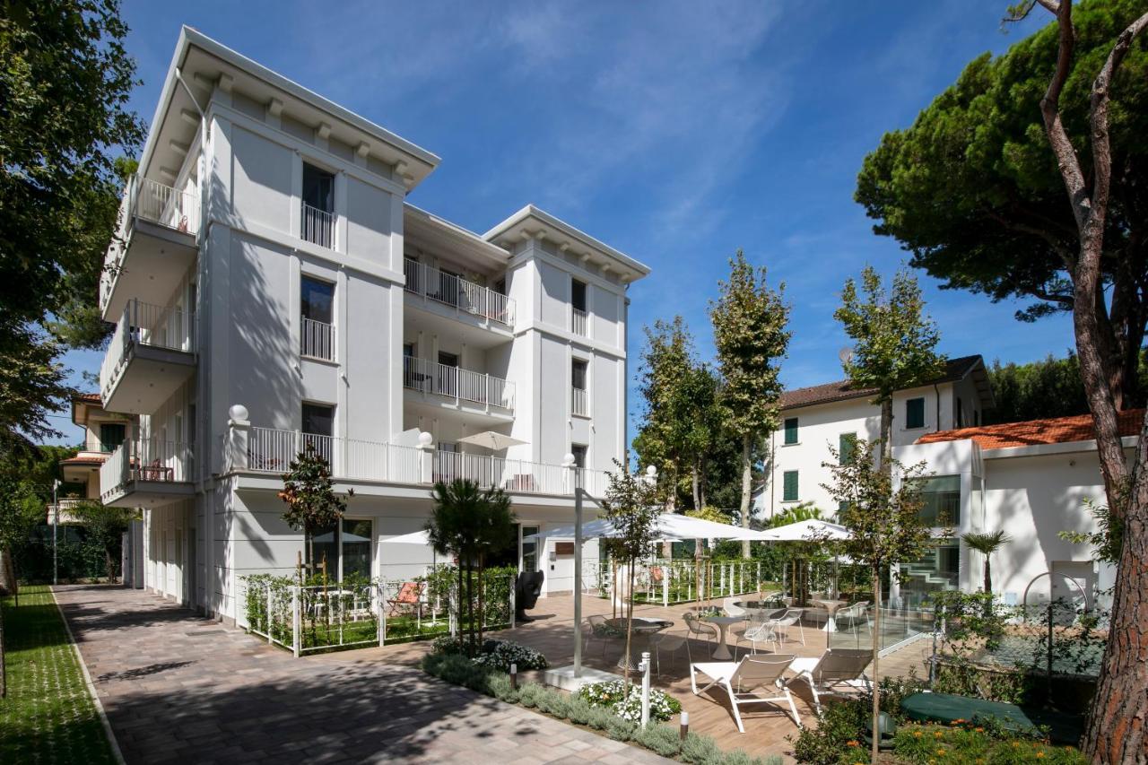 Aparthotel Elegance Riccione Exterior foto