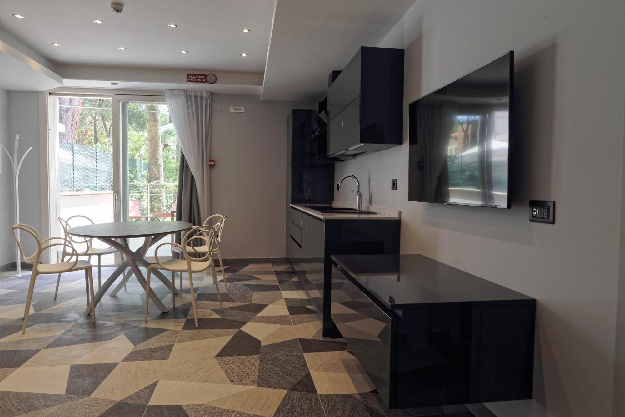 Aparthotel Elegance Riccione Habitación foto